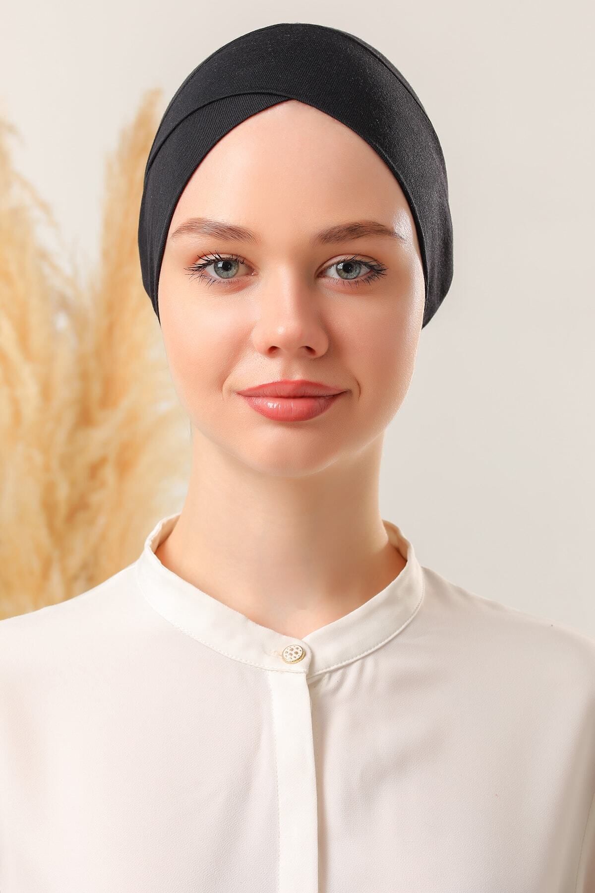 Bağlamalı Dikişsiz Çapraz Bone Siyah - Standart