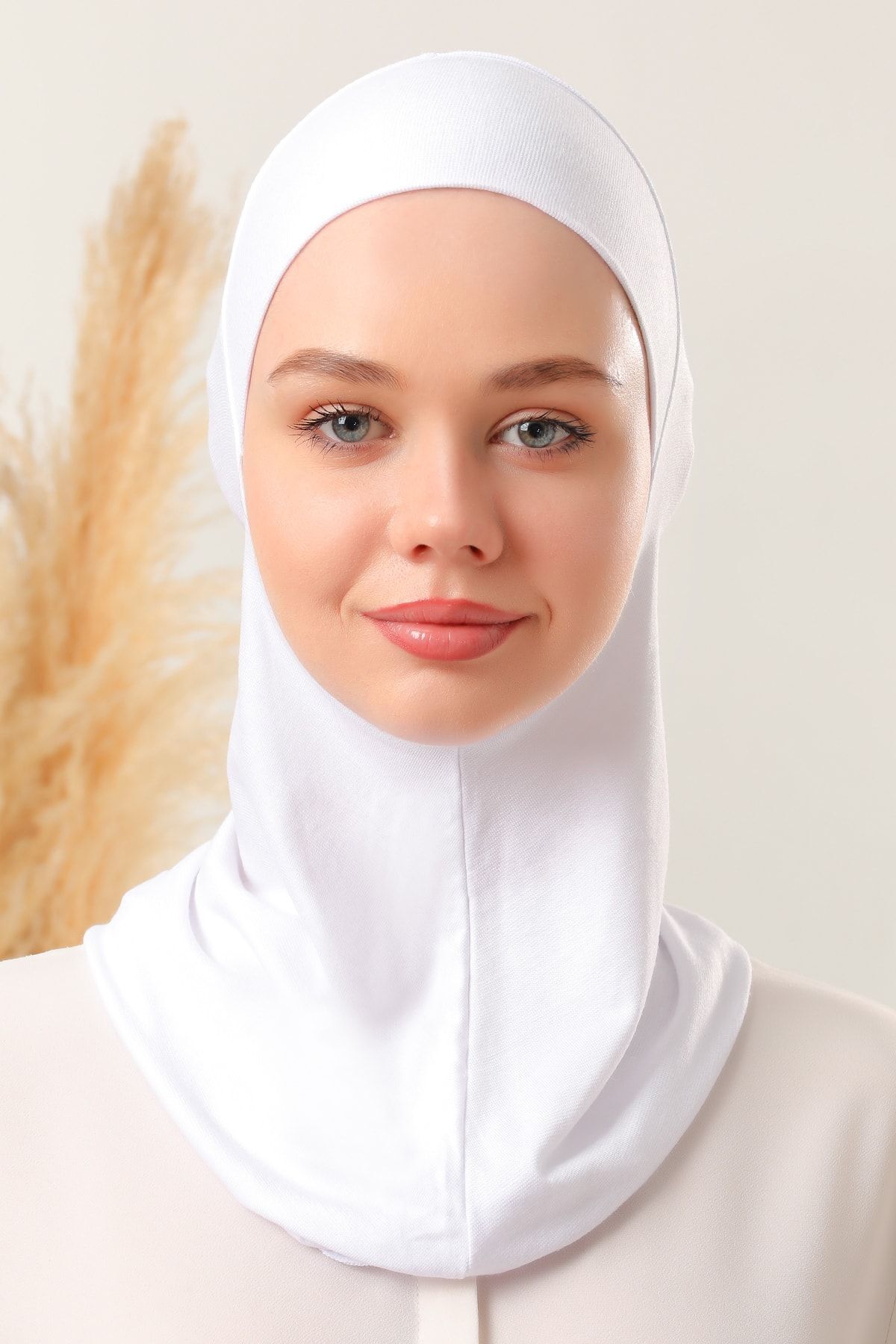 Kadın Tesettür Boyunluklu Hijab Spor Bone  - Beyaz - Standart