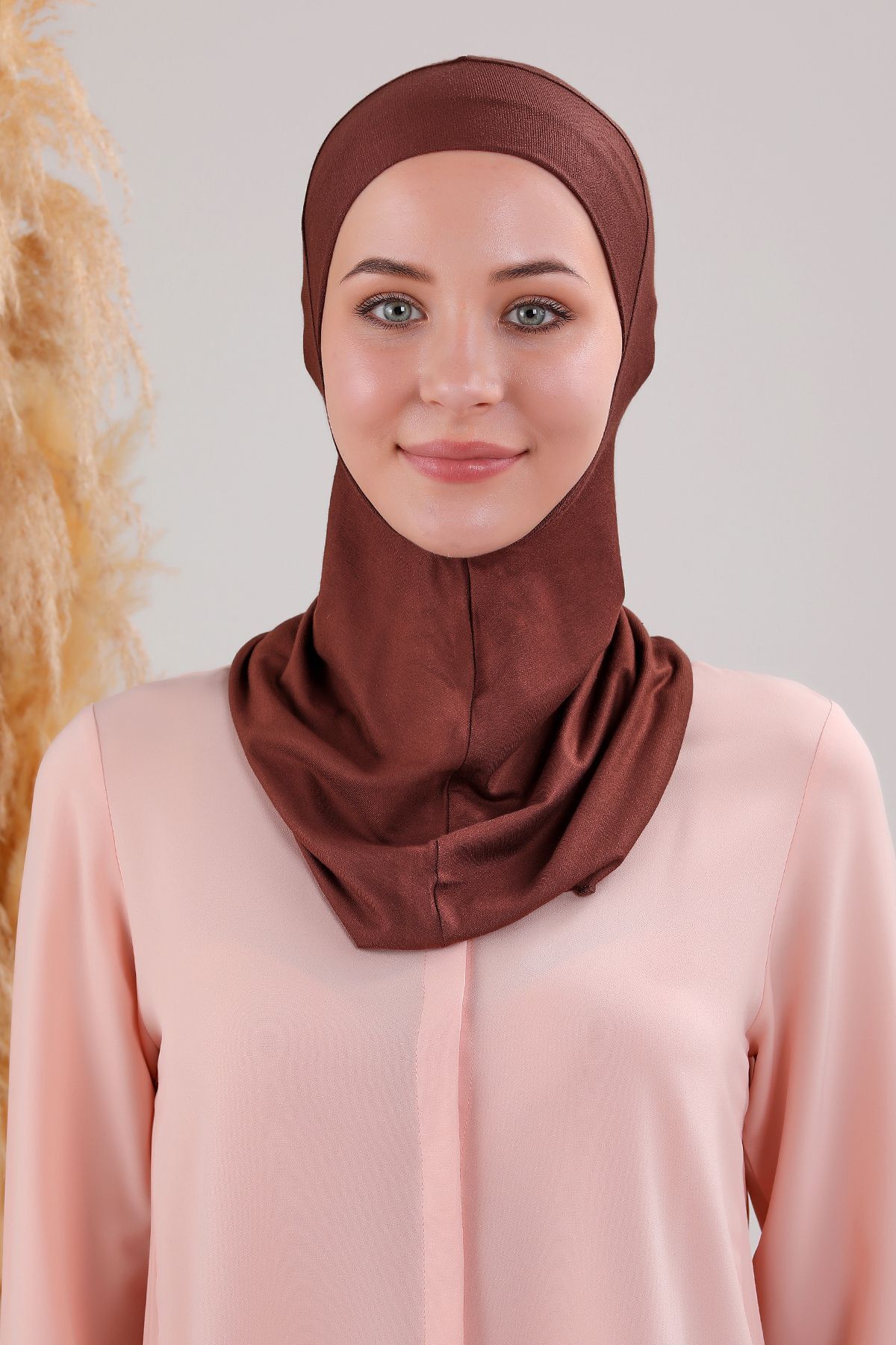 Kadın Tesettür Boyunluklu Hijab Spor Bone  - Kahverengi - Standart