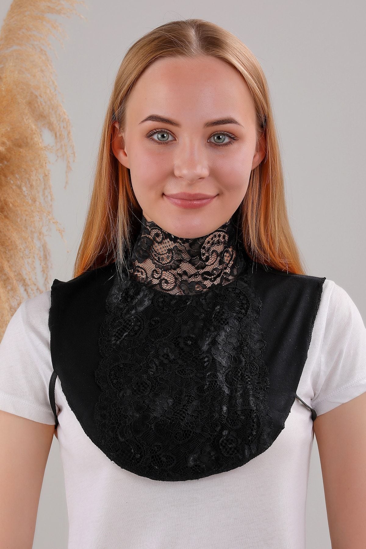 Kadın Tesettür Dantelli Boyunluk Siyah