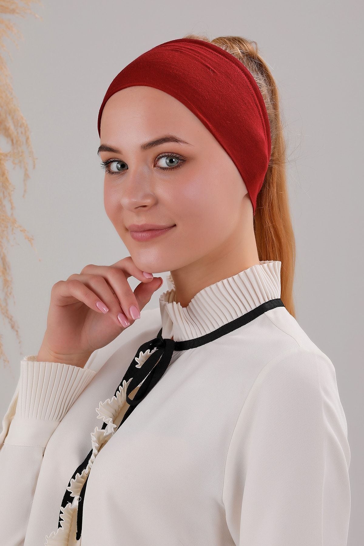 Kadın Tesettür Dikişsiz Silikonlu Kaymaz Bandana Spor Bone Bordo-Bordo - Standart