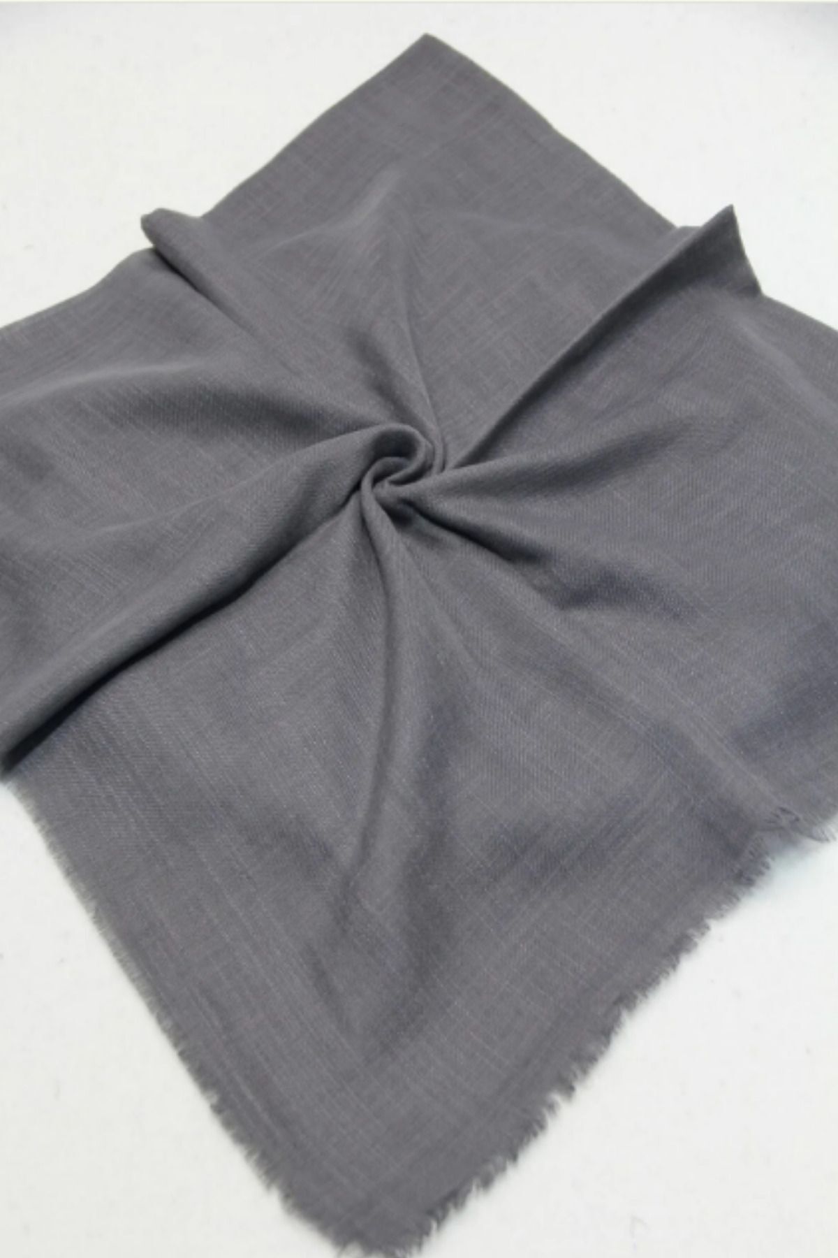 Kadın Tesettür Flamlı Eşarp Düz Flamlı Tülbent Gri - 100 x 100