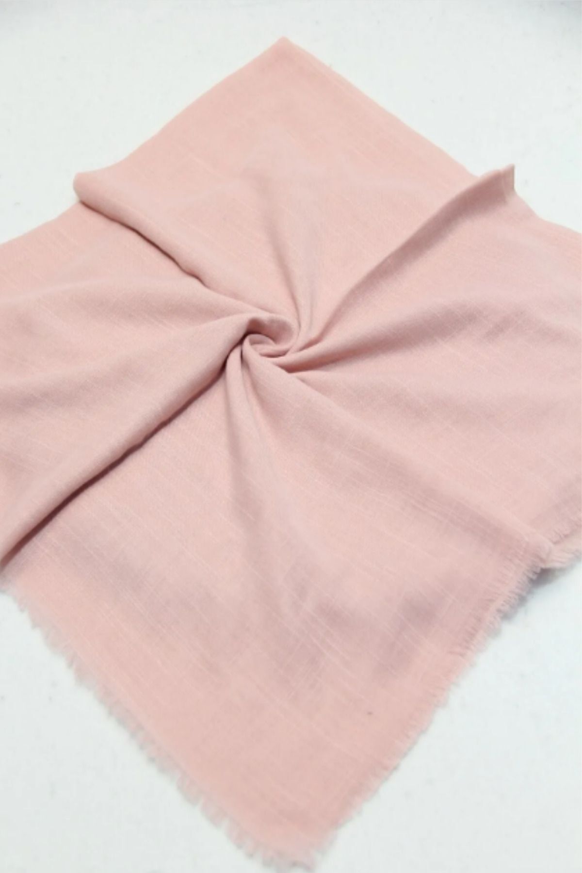 Kadın Tesettür Flamlı Eşarp Düz Flamlı Tülbent Pudra - 100 x 100