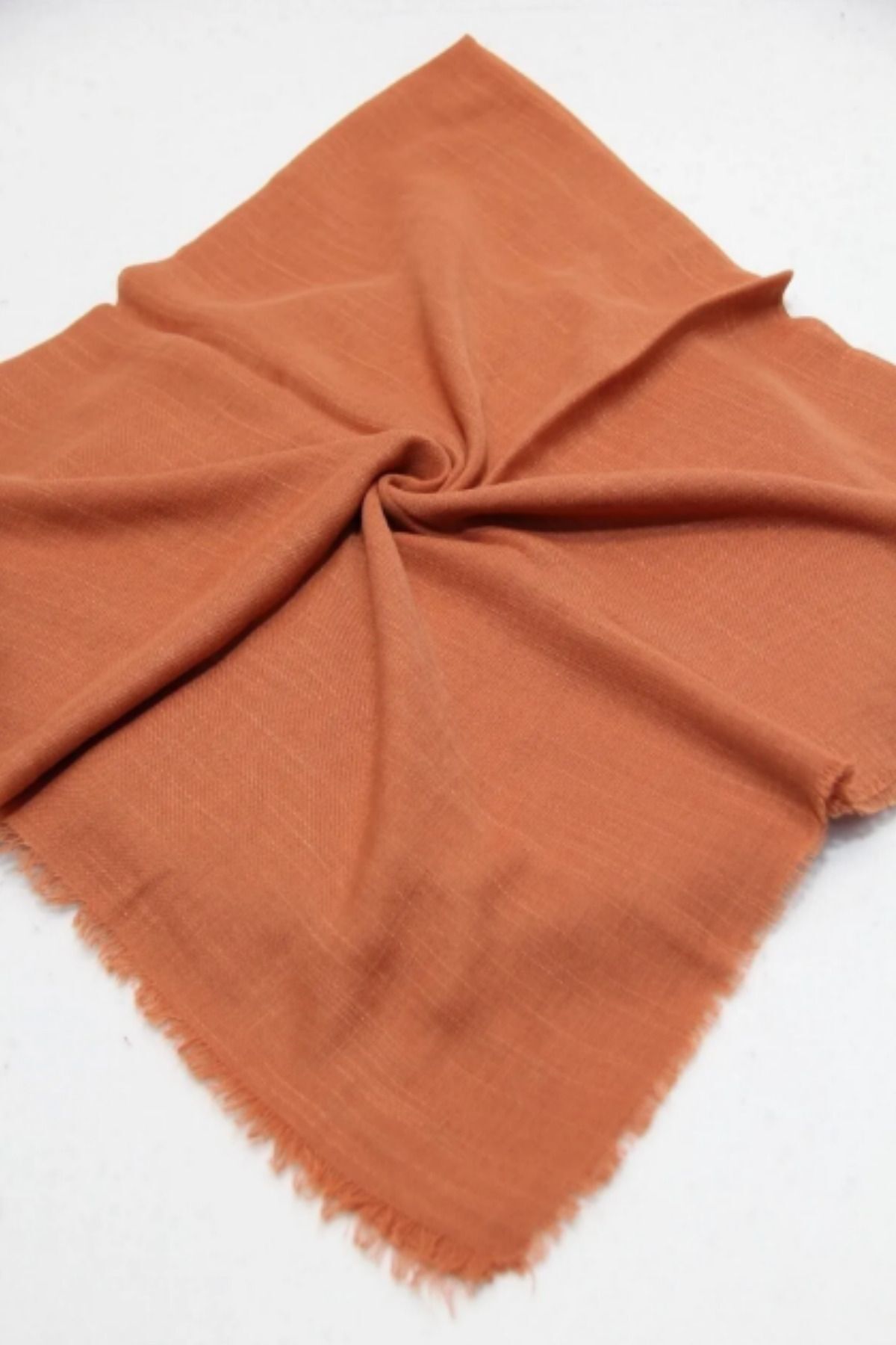 Kadın Tesettür Flamlı Eşarp Düz Flamlı Tülbent Taba - 100 x 100