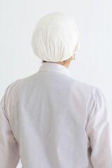 Kadın Tesettür Geniş Hacimli Pratik Ense Ve Çene Altından Geçmeli Kaymayan Bone Beyaz - Standart