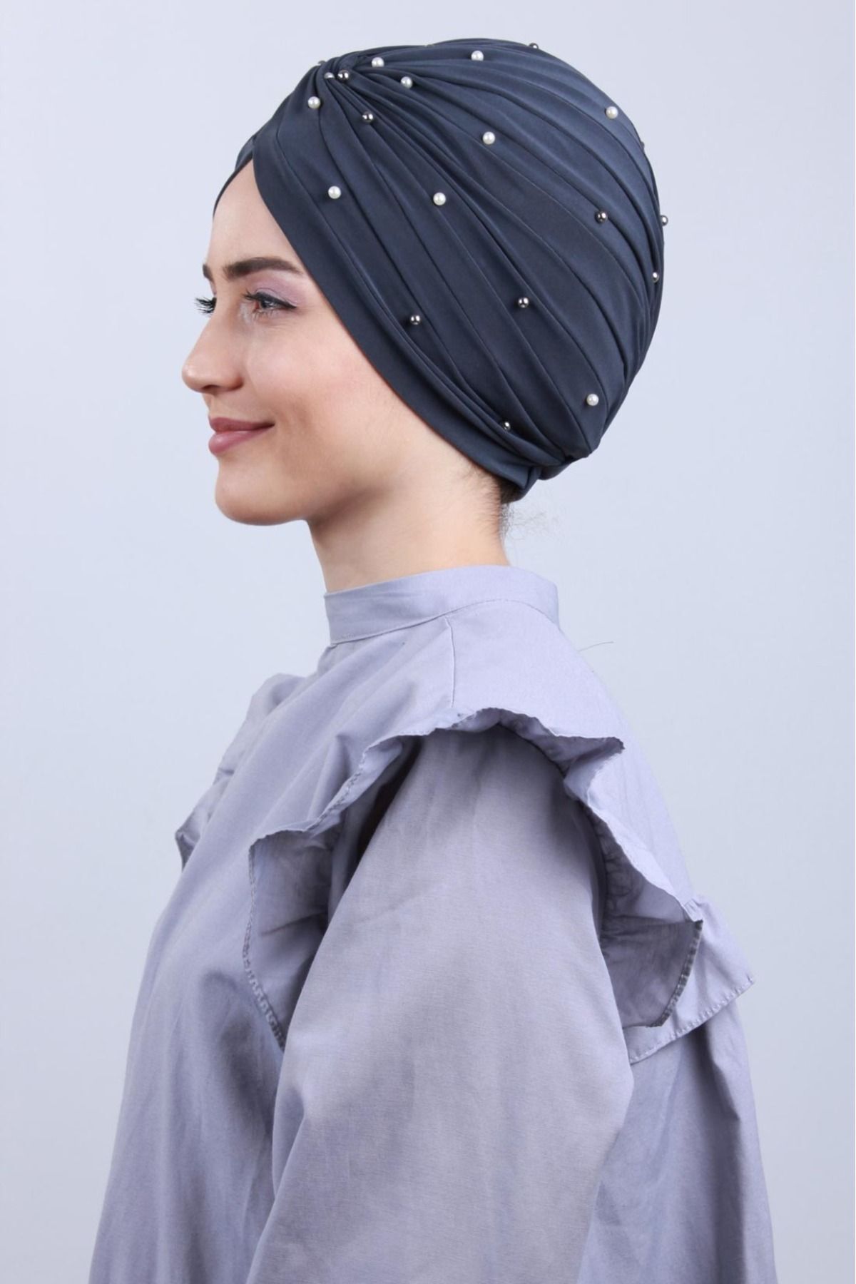 Kadın Tesettür İncili Taşlı Vera Dış Bone Koyu Gri - Standart