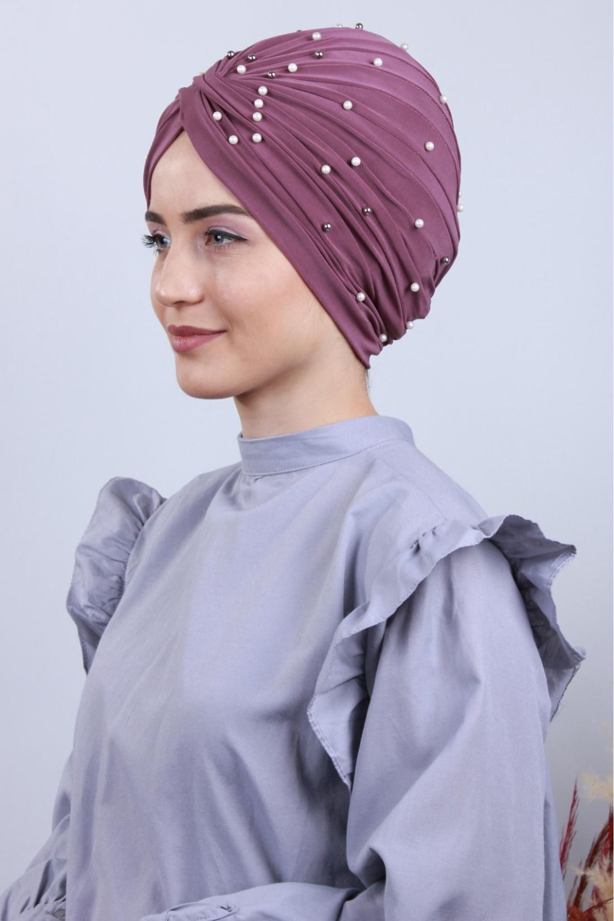 Kadın Tesettür İncili Taşlı Vera Dış Bone Mürdüm - Standart