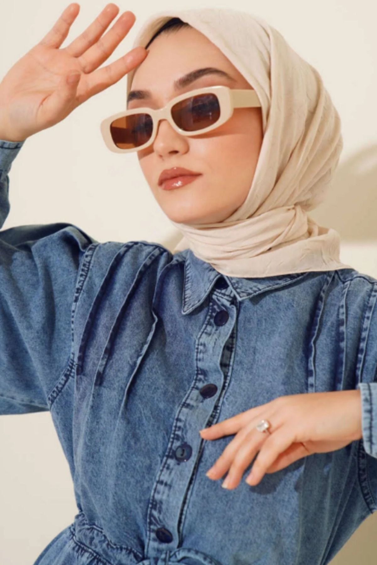 Kadın Tesettür Pratik Bambu Kraş Eşarp Açık Bej - 100 x 100