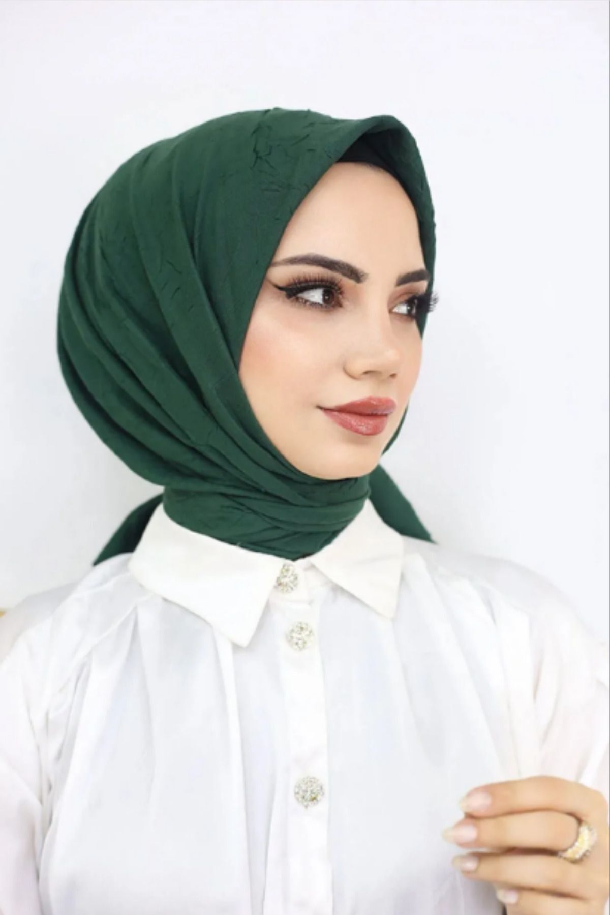 Kadın Tesettür Pratik Bambu Kraş Eşarp Zümrüt Yeşili - 100 x 100