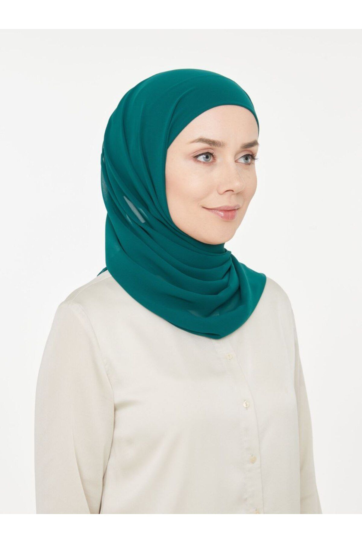 Kadın Tesettür Pratik Boru Boneli Hazır Şifon Şal Zümrüt Yeşili - Tek Ebat