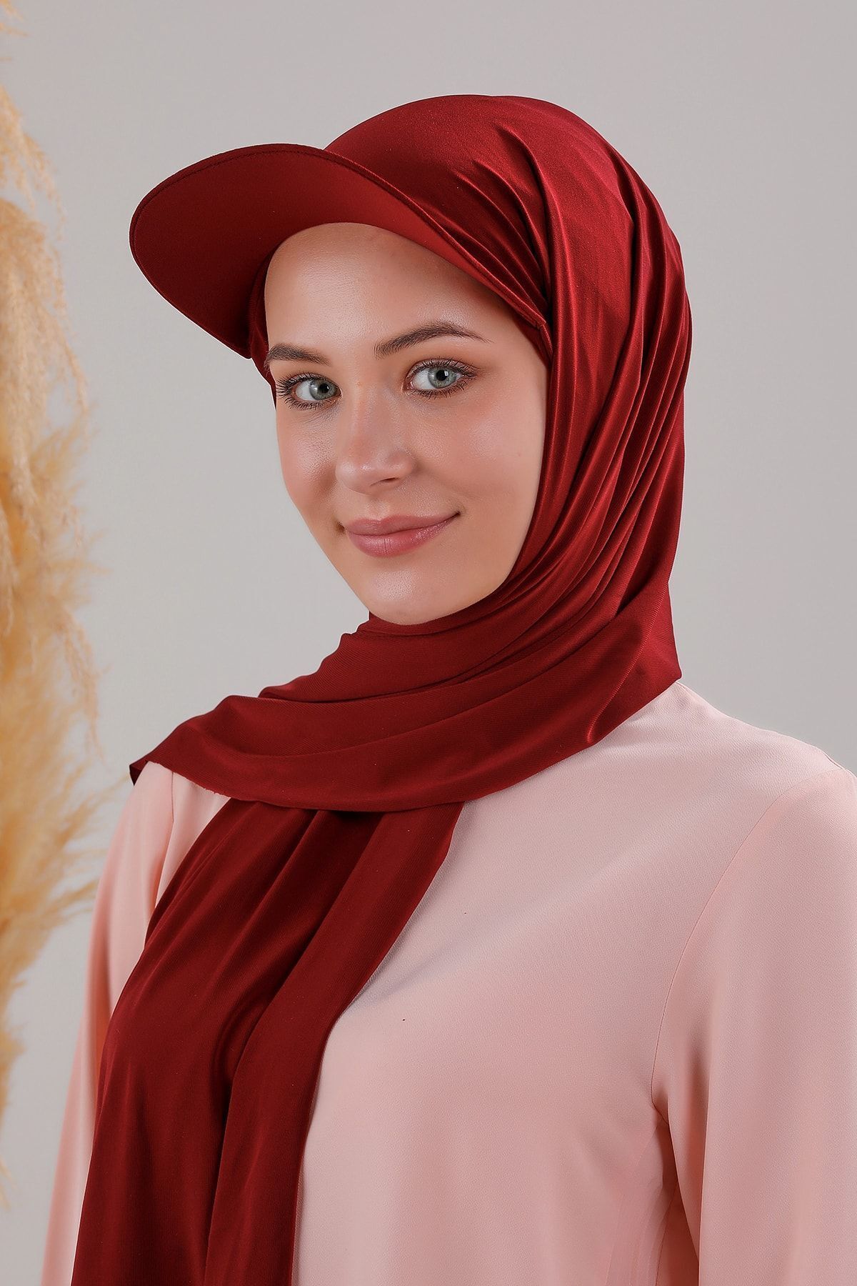 Kadın Tesettür Şapkalı Pratik Boneli Hazır Şal Bordo - Standart