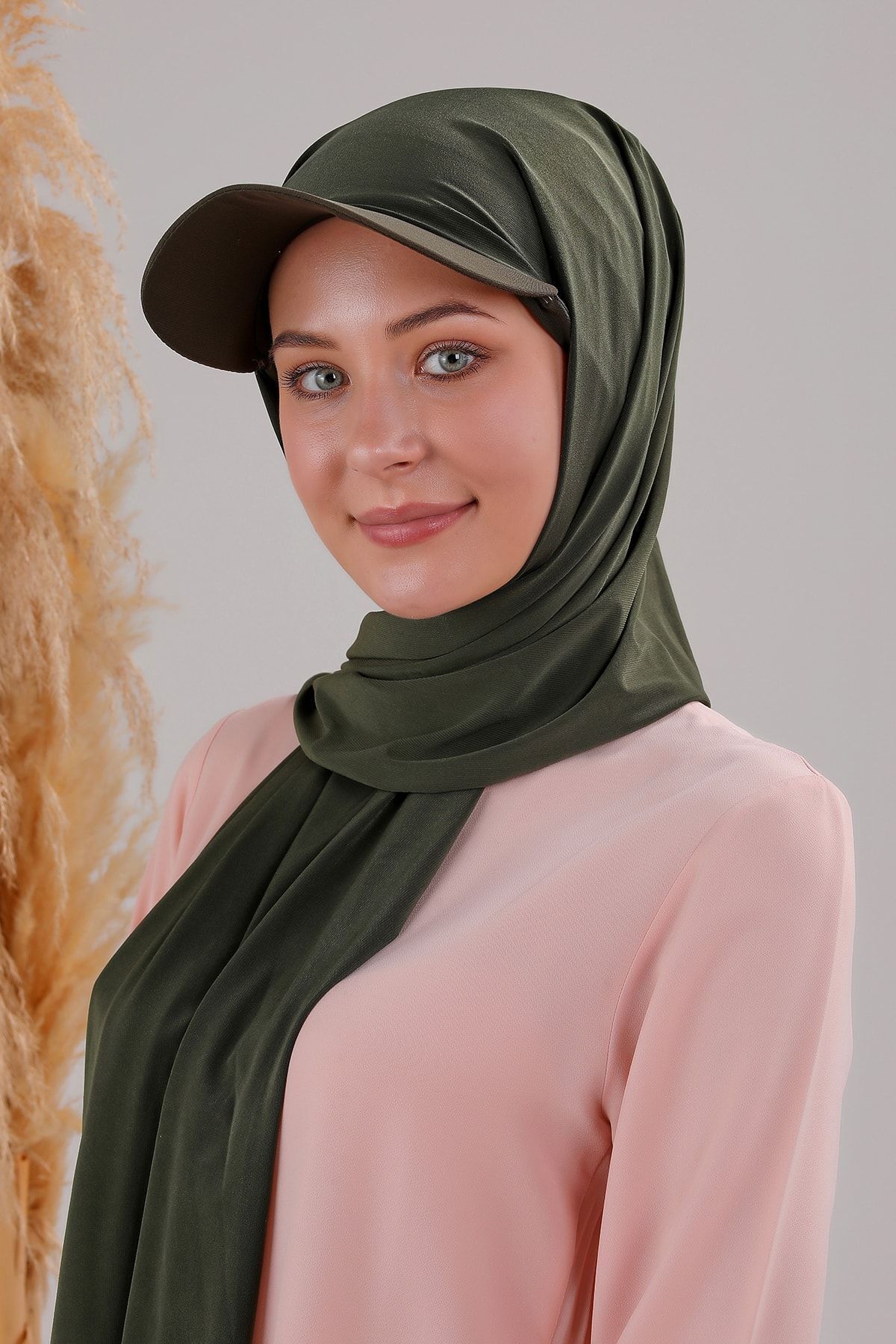 Kadın Tesettür Şapkalı Pratik Boneli Hazır Şal Haki - Standart