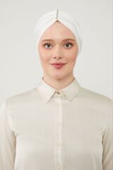 Kadın Tesettür Taşlı Dış Bone Beyaz - Standart