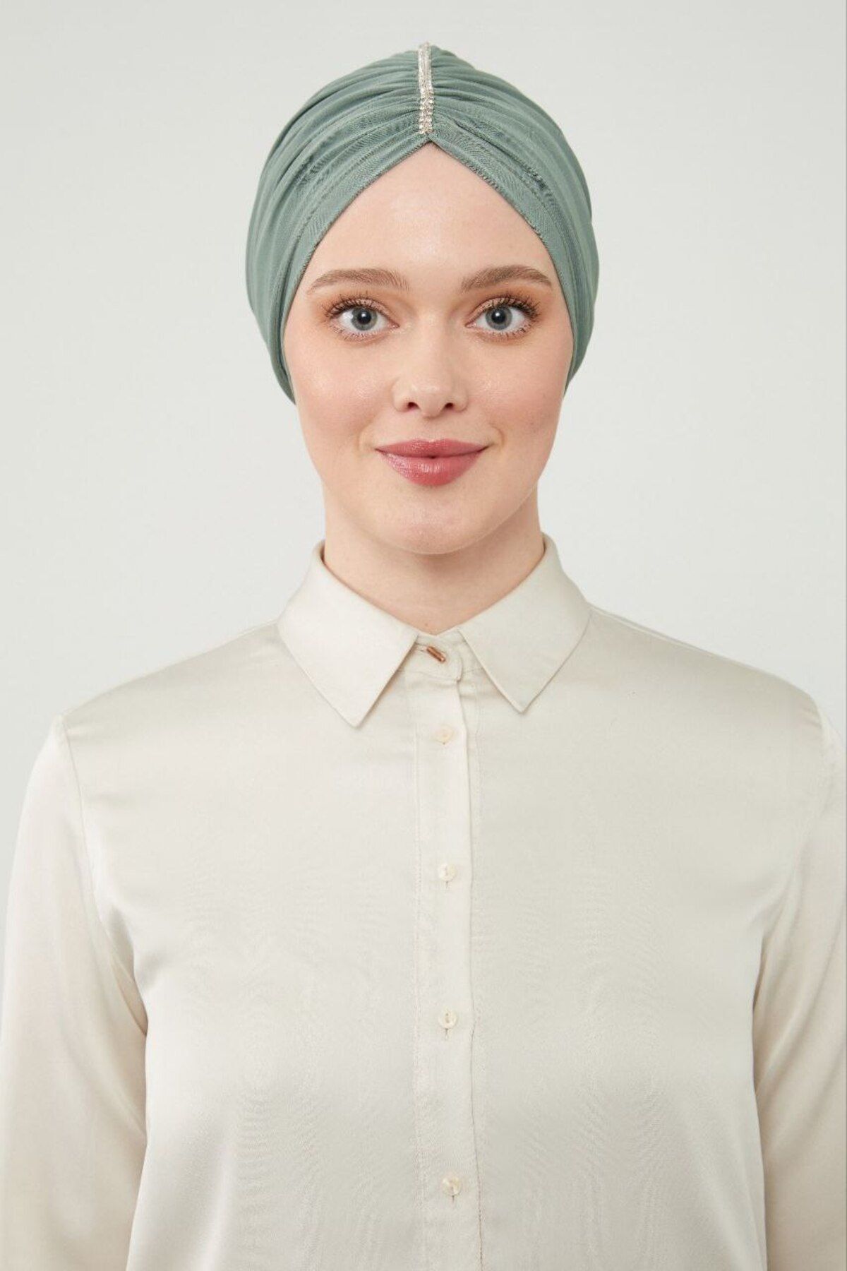 Kadın Tesettür Taşlı Dış Bone Çimen Yeşili - Standart