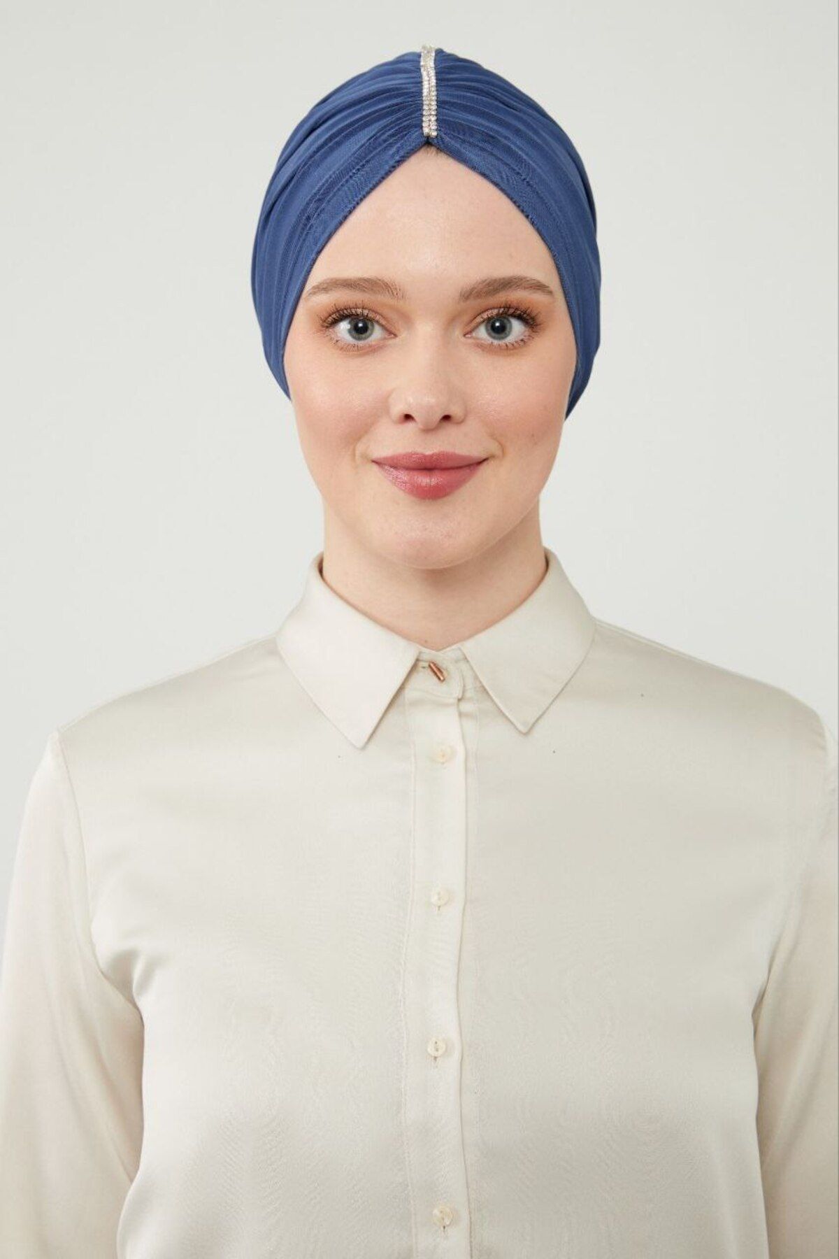 Kadın Tesettür Taşlı Dış Bone Mavi - Standart