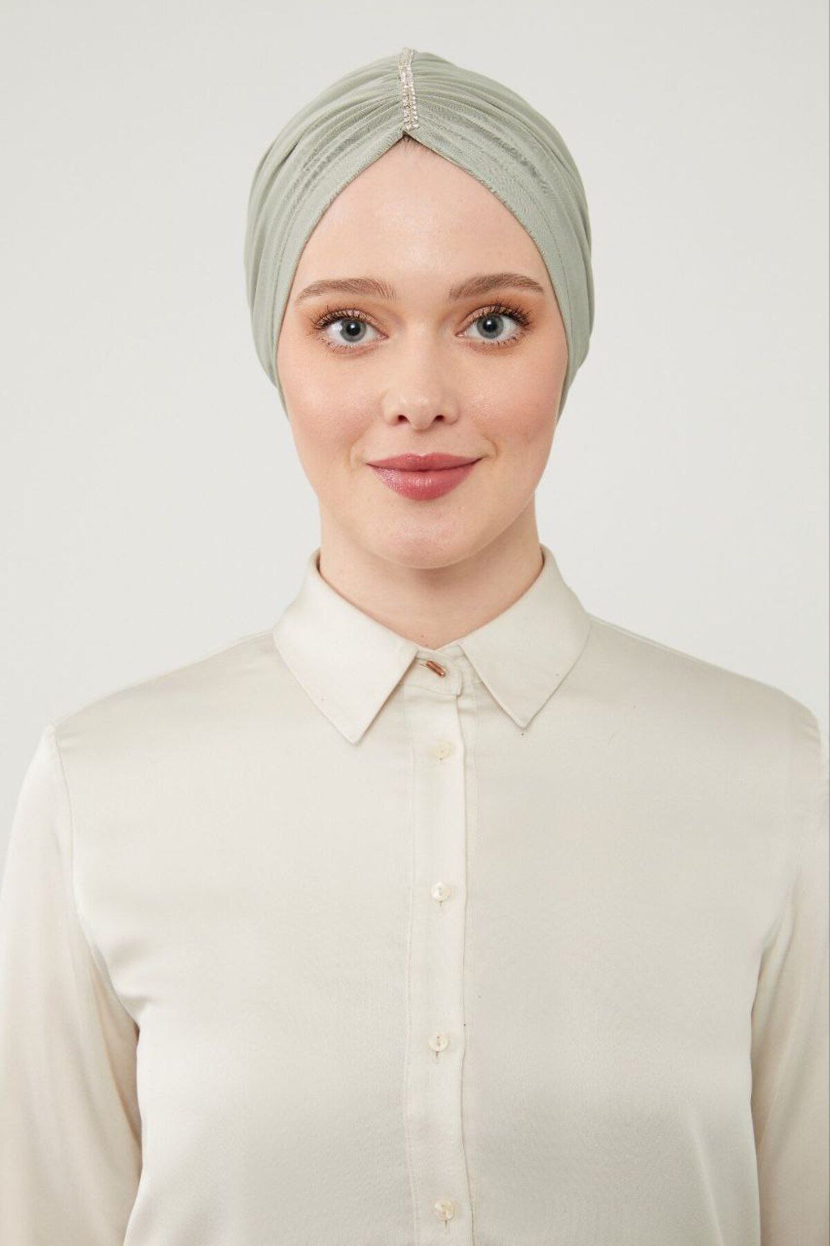 Kadın Tesettür Taşlı Dış Bone Mint Yeşili - Standart
