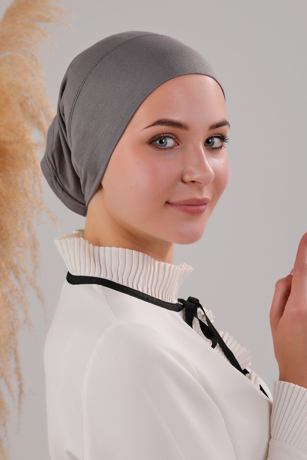 Tesettür Hazır Pratik Geçme Boru Bone Koyu Gri - Standart