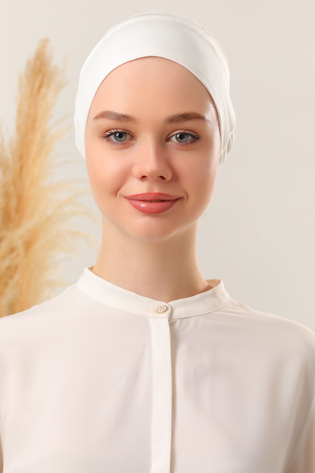 Tesettür Silikonlu Kaymaz Bone Ekru - Standart