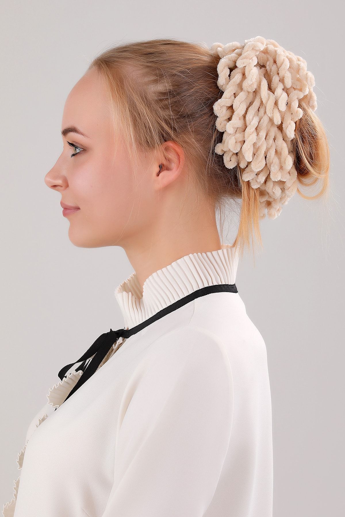 Kadın Tesettür Eşarp Şal Topuz Tokası Eşarp Topuzu Kadife Toka Bej - Standart